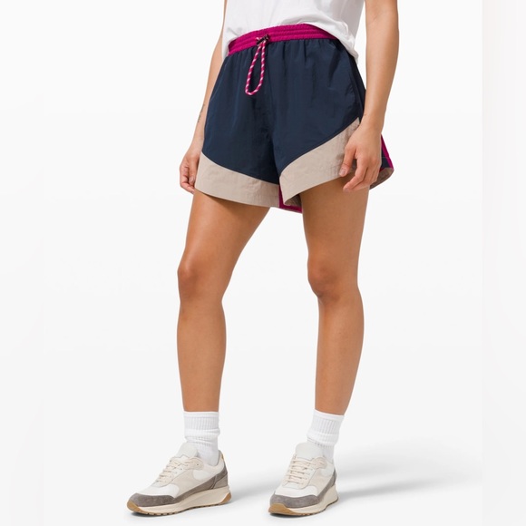 lululemon athletica Pants - NWT Lululemon Evergreen Short